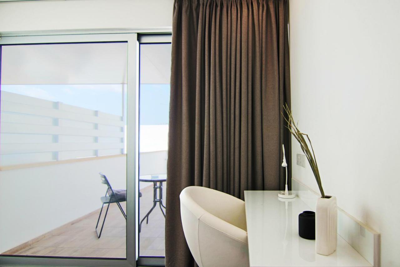 Phaedrus Living: Luxury Suite Nicosia 502 Ngoại thất bức ảnh